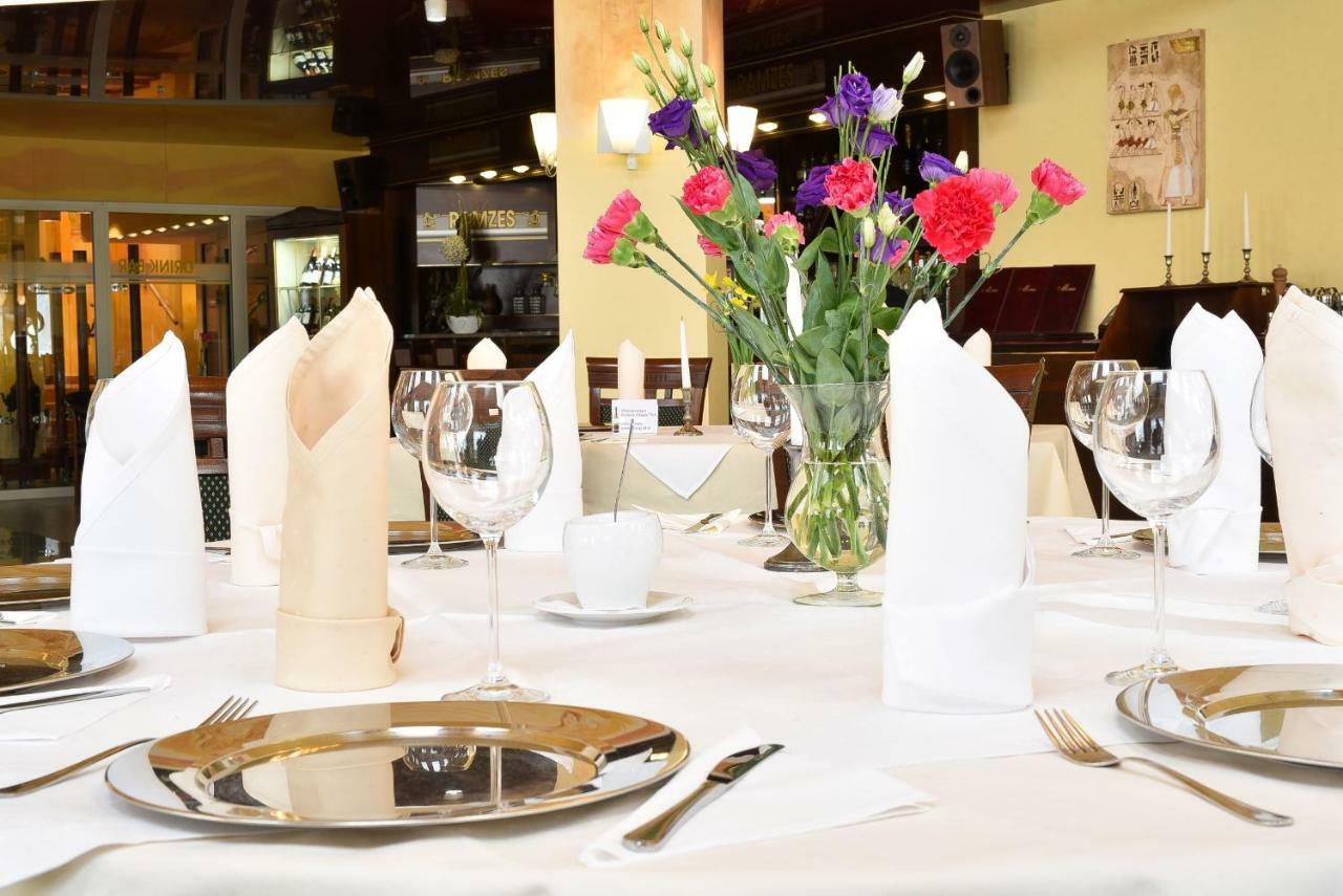 Piramida Park Hotel & Wellness Tychy Dış mekan fotoğraf